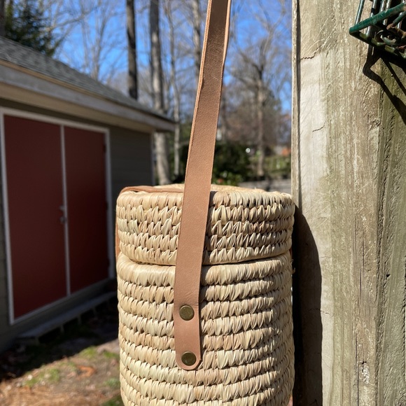 Basket purse w/ magnetic closure lid - Picture 3 of 7